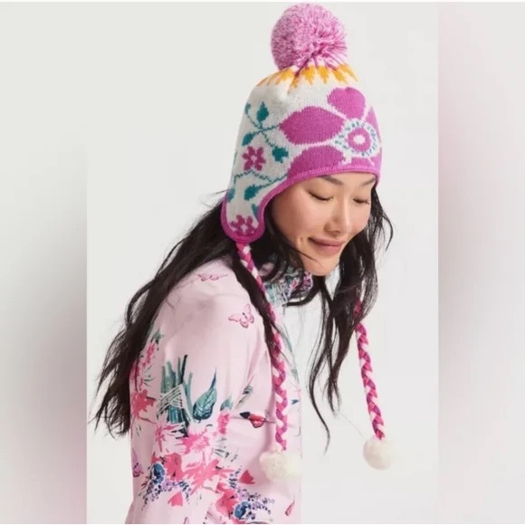 LoveShackFancy Accessories - Love shack fancy x bogner sandy apres ski beanie new